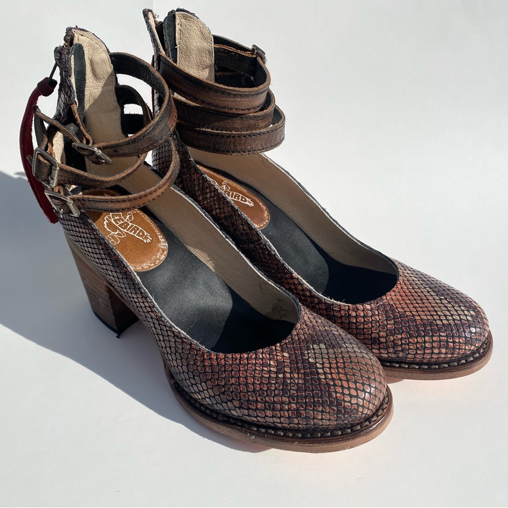 FREEBIRD women’s heels size 7